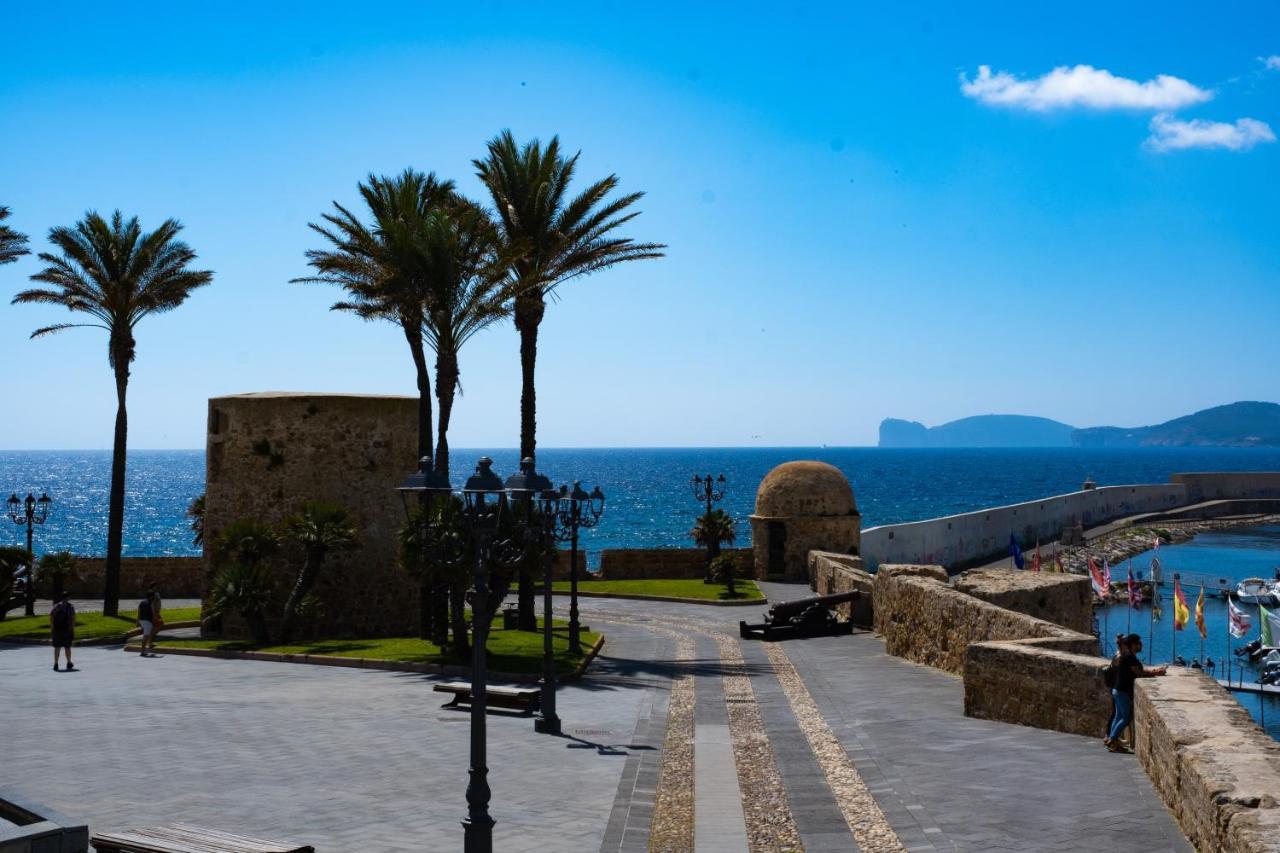 Alghero House Boat Ngoại thất bức ảnh