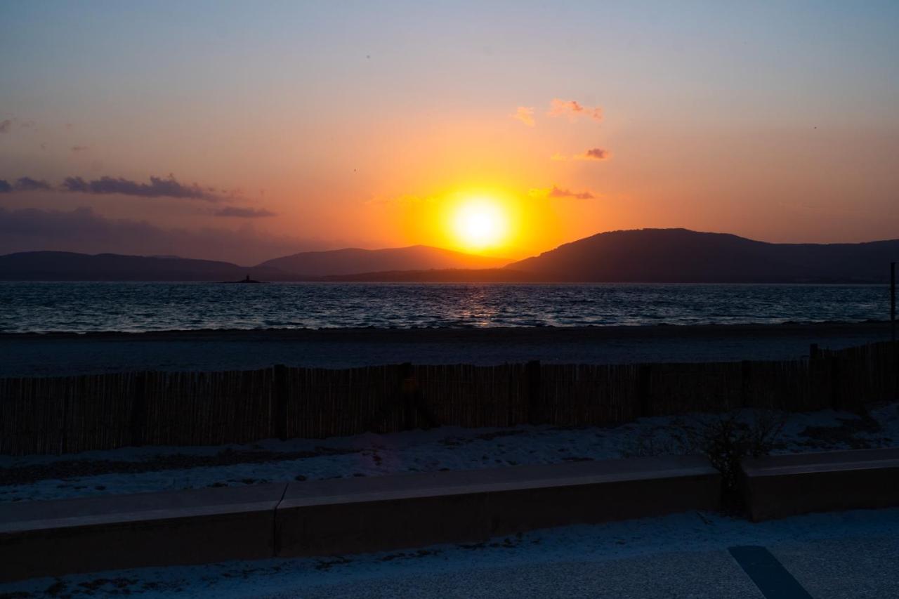 Alghero House Boat Ngoại thất bức ảnh